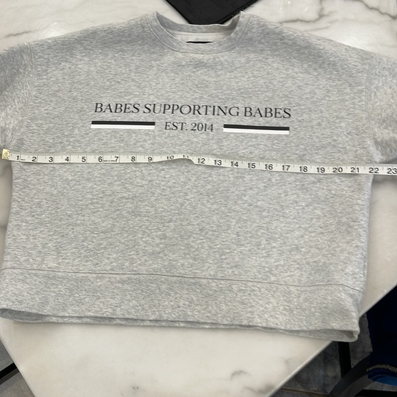 Brunette The Label Sweatshirt - Picture 7 of 9